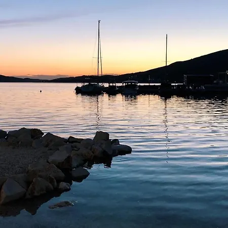 New Apartman P & B * Трогир