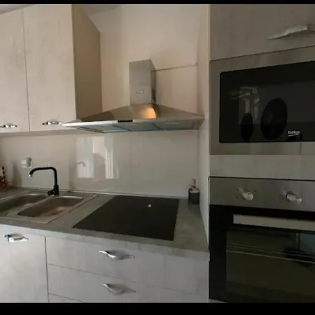 New Apartman P & B * Трогир